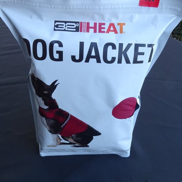 32 Degree Dog Heat Jacket Size Medium Red/Black New in the Bag - Picture 1 of 3